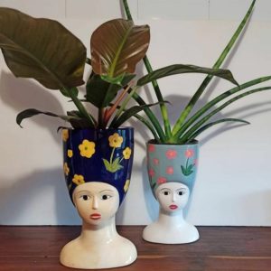 MACETERO BUSTO CERÁMICA AZUL OSCURO