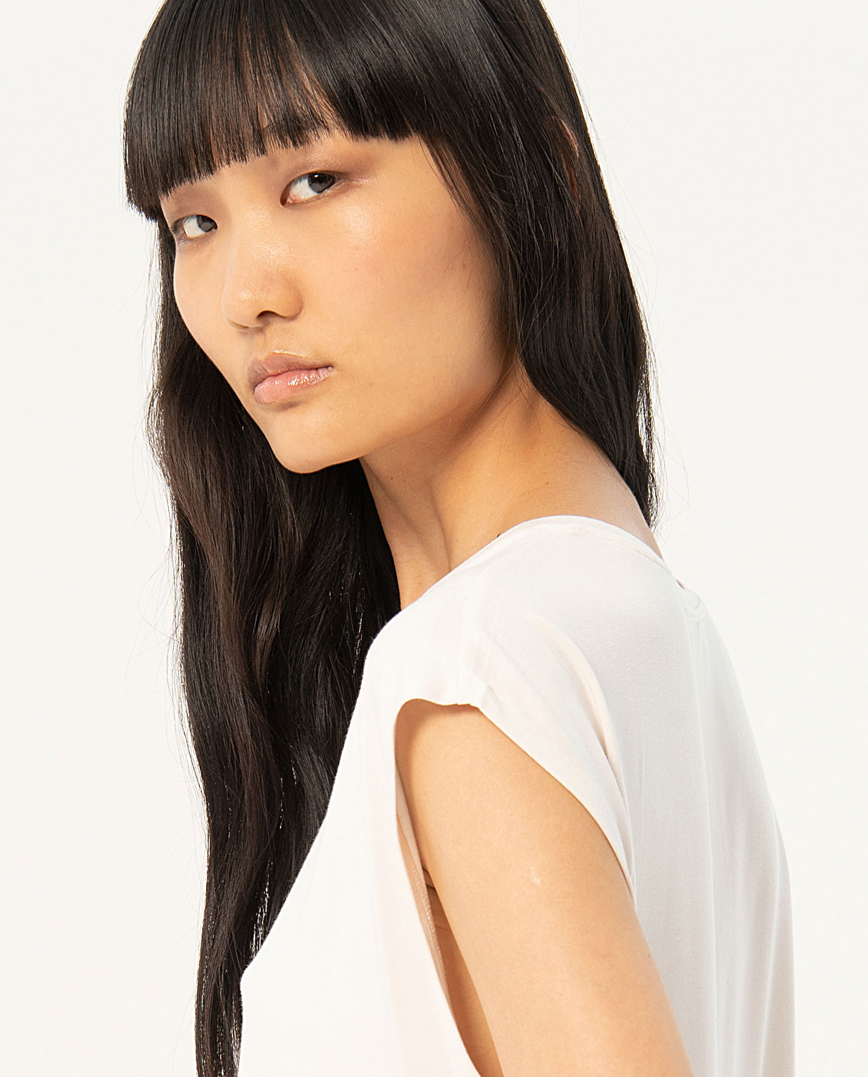 CAMISETA VISCOSA BAMBÚ BLANCA SURKANA - Imagen 2