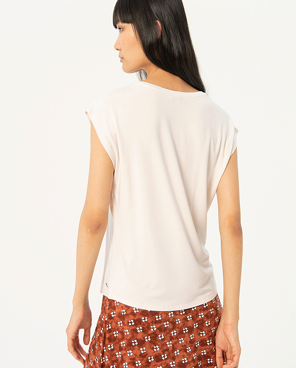 CAMISETA VISCOSA BAMBÚ BLANCA SURKANA - Imagen 3