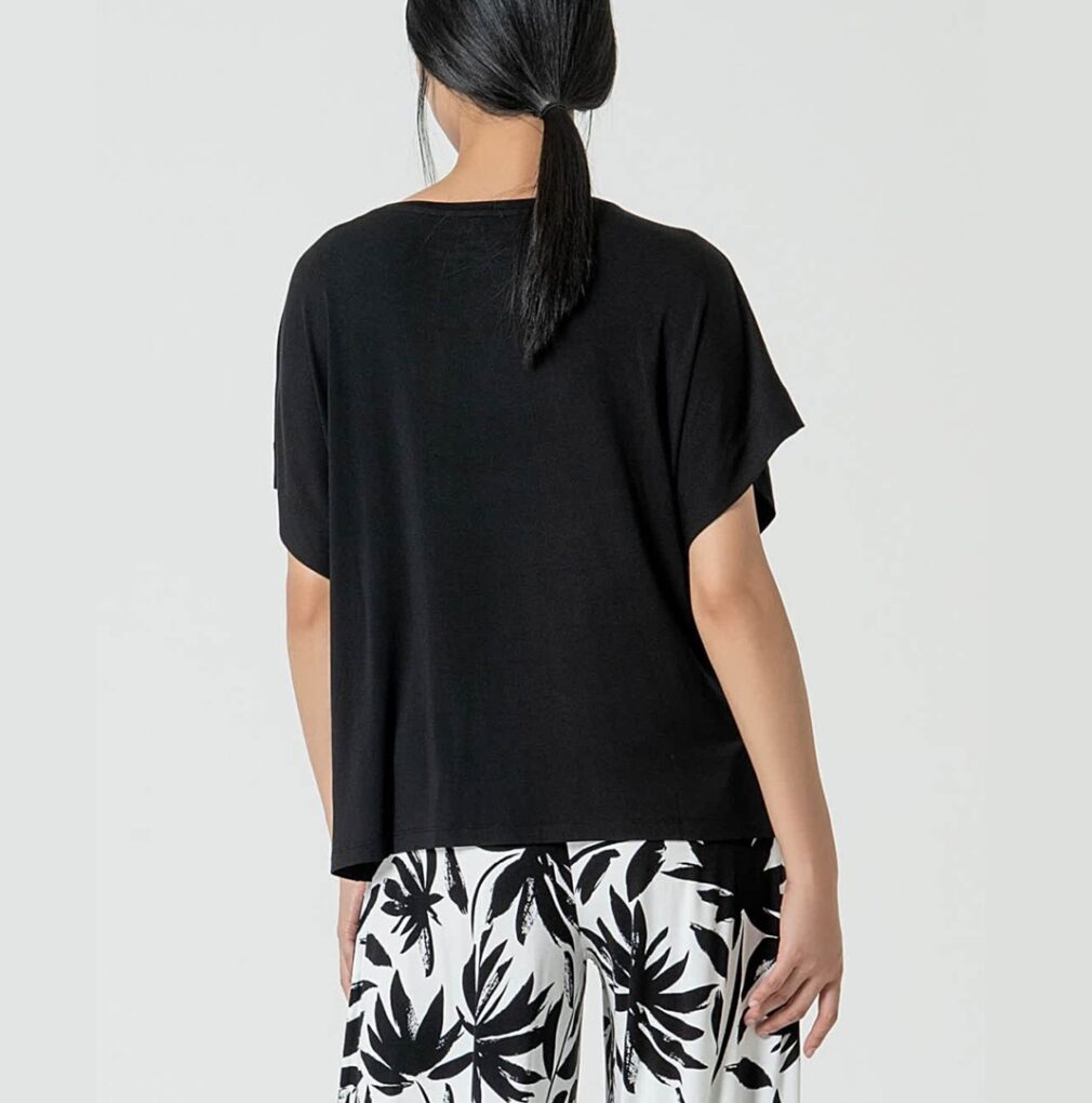 CAMISETA OVERSIZE VISCOSA BAMBÚ NEGRA SURKANA - Imagen 2