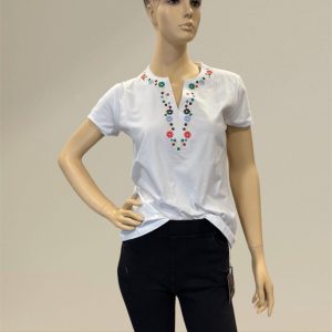 CAMISETA BLANCA FLORES BORDADA