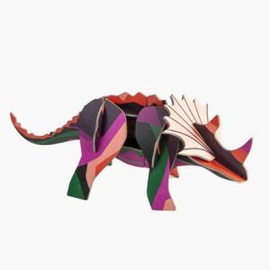 DINOSAURIO TRICERATOPS. STUDIO ROOF