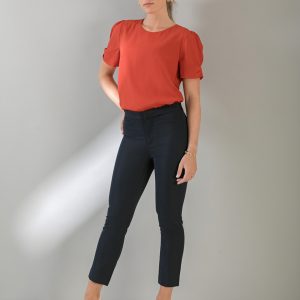 Pantalón slim cintura alta