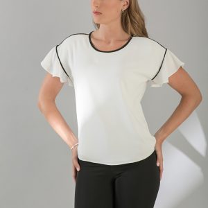 Blusa con vivo combinado