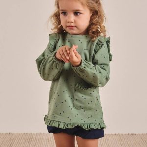 Sudadera verde con topos azules