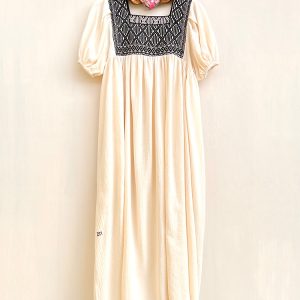 Vestido «Petra» pechera negro y perla