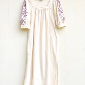 Vestido «Rosita» punto cruz ciruela