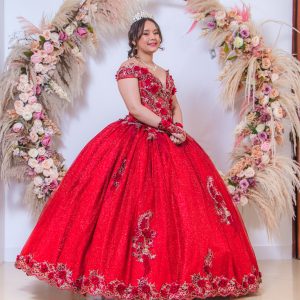 Vestido de 15 años color vino de dos piezas