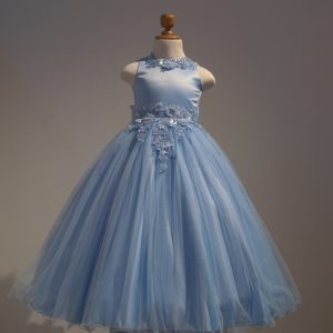 Vestido de niña color celeste