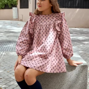 Vestido rosa manga larga hojas